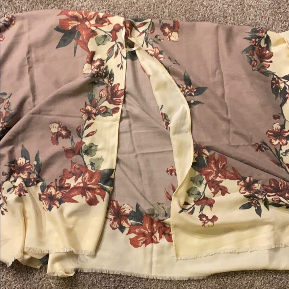 Wrap - Picture 2 of 2